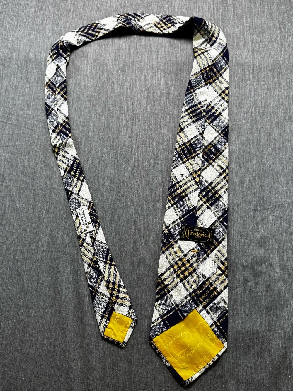 Vintage 70s John Frederics Plaid Necktie Navy Blue Cream Gold Union Made 4.25